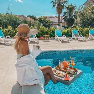 Gæstehus Agava Lux Rooms&pool, Split