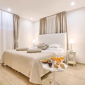 Bed & Breakfast Location, Split