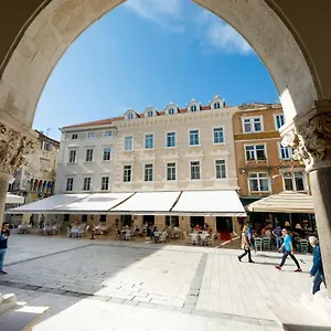 Heritage Santa Lucia Ξενοδοχείο