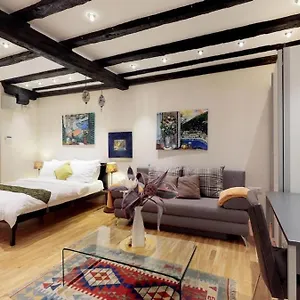  Apartment Diocletian