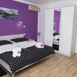  Apartment Sabioncello
